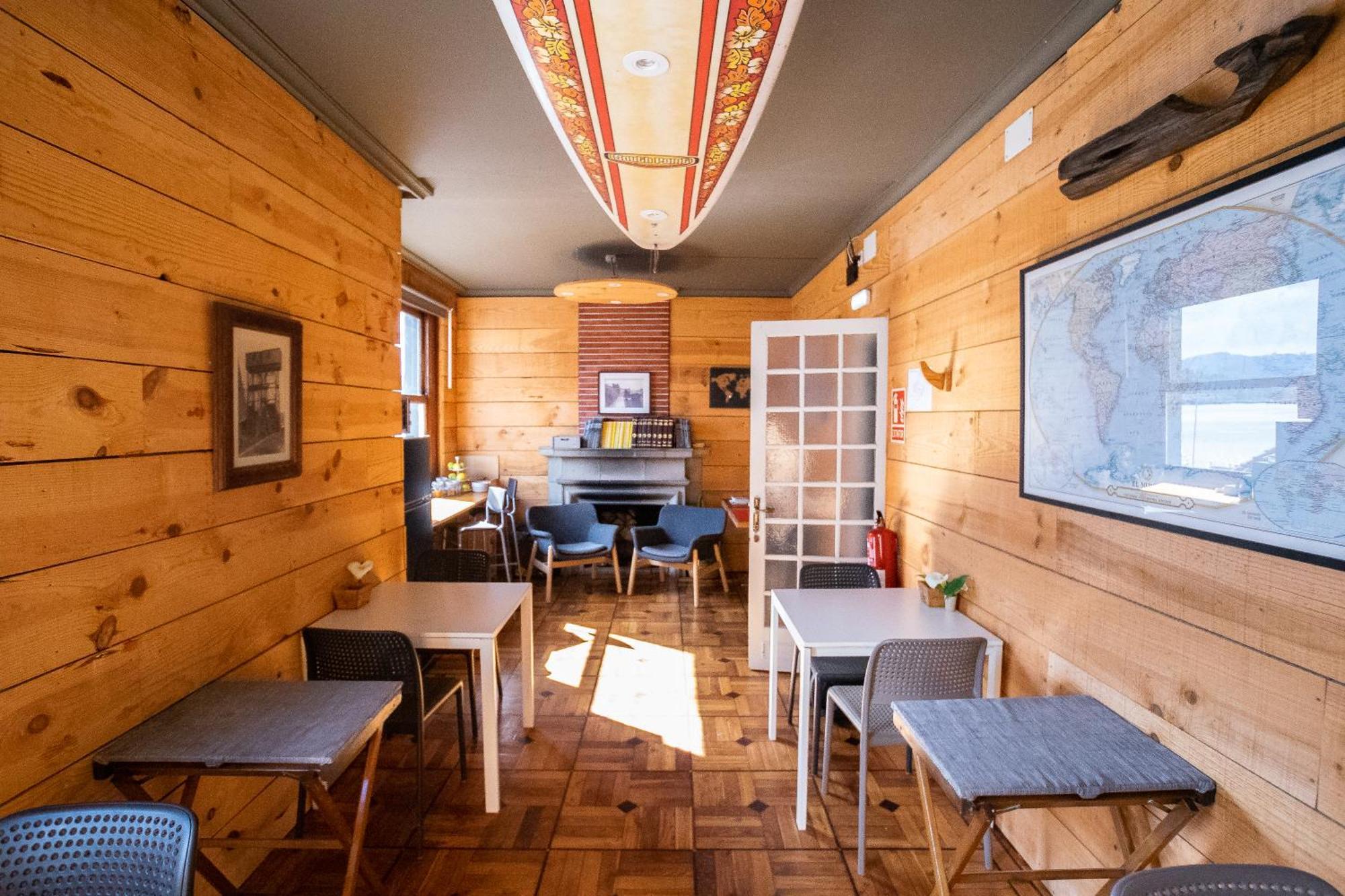 Carving Surf Hostel San Esteban de Pravia 外观 照片